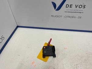 Usados Sensor (otros) Peugeot 408 Precio € 250,00 Norma de margen ofrecido por De Vos Autodemontagebedrijf