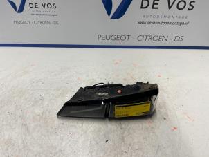 Usados Luz trasera derecha Peugeot 408 Precio € 150,00 Norma de margen ofrecido por De Vos Autodemontagebedrijf