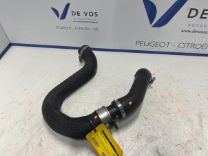 Gebrauchte Intercooler Schlauch Peugeot 408 Preis € 115,00 Margenregelung angeboten von De Vos Autodemontagebedrijf