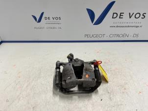 Usados Pinza de freno derecha delante DS Automobiles DS4 Precio € 90,00 Norma de margen ofrecido por De Vos Autodemontagebedrijf