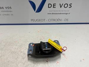 Used Gearbox mount Citroen C5-X Price € 35,00 Margin scheme offered by De Vos Autodemontagebedrijf