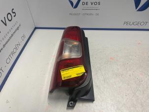 Używane Tylne swiatlo pozycyjne lewe Peugeot Partner (EF/EU) 1.5 BlueHDi 130 Cena € 80,00 Procedura marży oferowane przez De Vos Autodemontagebedrijf