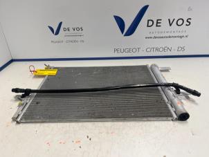 Usados Radiador de aire acondicionado Peugeot 3008 Precio € 200,00 Norma de margen ofrecido por De Vos Autodemontagebedrijf