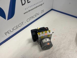 Usagé Pompe ABS Peugeot 3008 Prix € 450,00 Règlement à la marge proposé par De Vos Autodemontagebedrijf