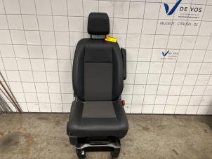 Used Seat, right Opel Vivaro 2.0 Diesel 145 Price € 550,00 Margin scheme offered by De Vos Autodemontagebedrijf