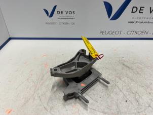 Used Engine mount Opel Corsa F (UB/UH/UP) Electric 50kWh Price € 70,00 Margin scheme offered by De Vos Autodemontagebedrijf