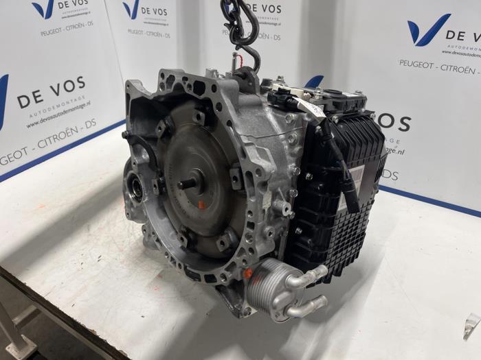 Gearbox from a Peugeot 2008 (UD/UK/UR/US/UX) 1.2 VTi 12V PureTech 130 2022