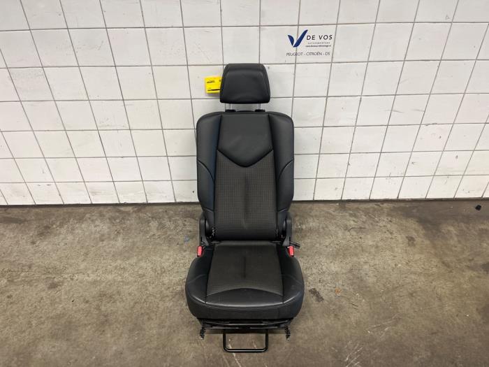 Rear seat from a Peugeot 308 SW (4E/H) 1.6 HDi FAP 2012