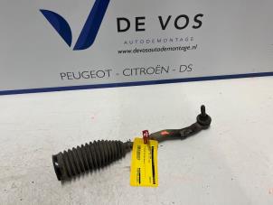 Usados Tirante izquierda Peugeot 107 1.0 12V Precio € 35,00 Norma de margen ofrecido por De Vos Autodemontagebedrijf