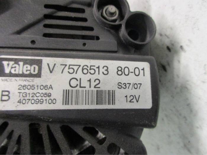 Dynamo from a Peugeot 207 CC (WB) 1.6 16V THP 2007