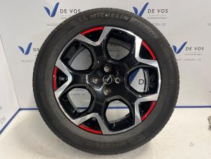 Usagé Jante + pneumatique Opel Mokka 1.2 Turbo 12V Prix € 160,00 Règlement à la marge proposé par De Vos Autodemontagebedrijf