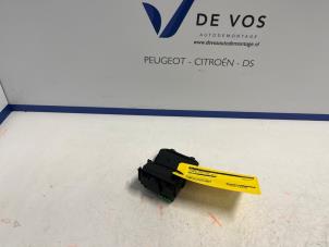 Gebrauchte Kamera Vorderseite Citroen DS3 Preis € 80,00 Margenregelung angeboten von De Vos Autodemontagebedrijf
