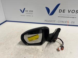 Usagé Rétroviseur extérieur gauche Peugeot 5008 II (M4/MC/MJ/MR) 1.5 BlueHDi 130 Prix € 225,00 Règlement à la marge proposé par De Vos Autodemontagebedrijf
