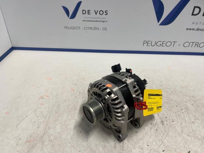 Gebrauchte Dynamo Peugeot 3008 II (M4/MC/MJ/MR) 1.5 BlueHDi 130 Preis € 200,00 Margenregelung angeboten von De Vos Onderdelen