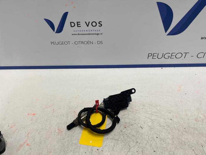 Nox sensor from a Peugeot 308 2022