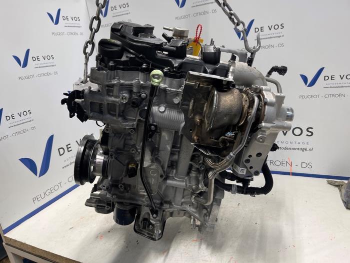 Motor van een Opel Corsa F (UB/UH/UP)  2023