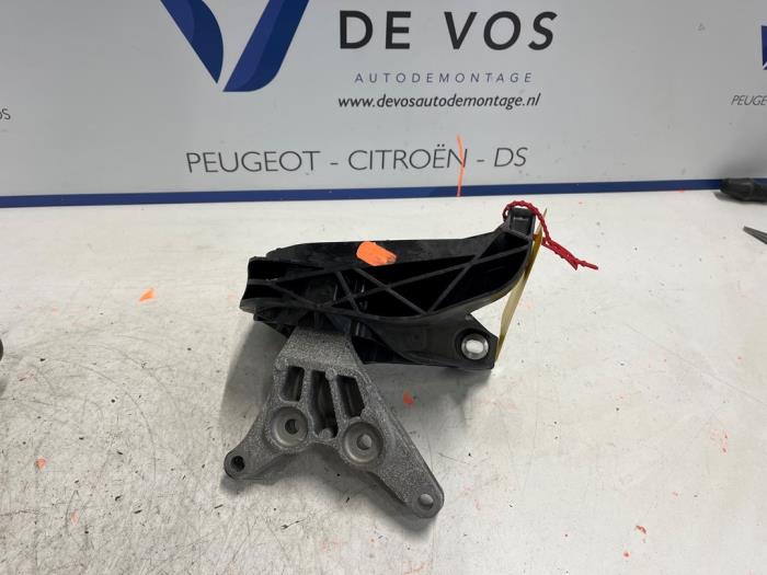 Used Engine mount Citroen C5 Aircross I (A4/AC/AJ/AR) 1.2 PureTech Hybrid 136 Price € 80,00 Margin scheme offered by De Vos Onderdelen