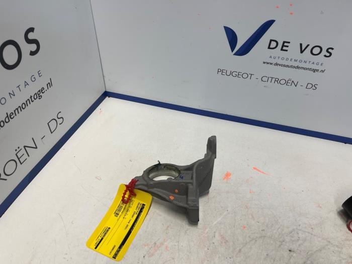 Used Engine mount Peugeot Expert (V1/VA/VB/VE/VF/VT/VY) 1.5 BlueHDi 120 Price € 35,00 Margin scheme offered by De Vos Onderdelen