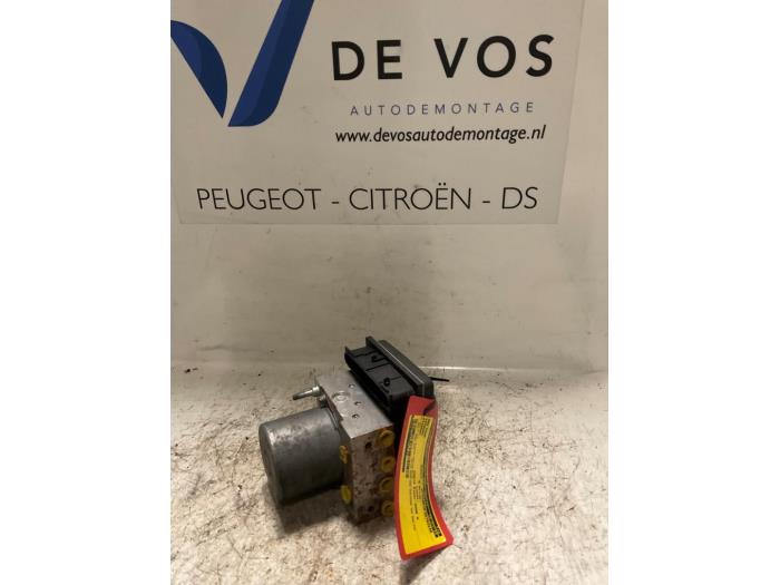Usagé Bloc ABS Citroen Xsara Picasso (CH) 2.0i 16V Prix € 90,00 Règlement à la marge proposé par De Vos Onderdelen
