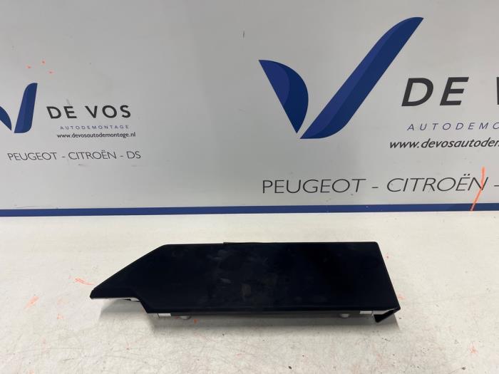 Begagnade Innerdisplay Citroen C4 Berline (BA/BB/BC) 1.2 PureTech 130 12V Pris € 150,00 Marginaltabell erbjuds av De Vos Onderdelen