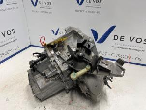 Używane Skrzynia biegów Citroen C4 Berline (BA/BB/BC) 1.2 PureTech 130 12V Cena € 1.000,00 Procedura marży oferowane przez De Vos Autodemontagebedrijf