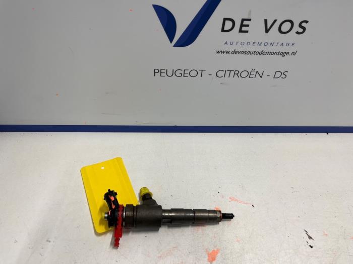 Usagé Injecteurs Citroen Berlingo Cinqspace, Multispace 1.6 BlueHDI 100 Prix € 200,00 Règlement à la marge proposé par De Vos Onderdelen