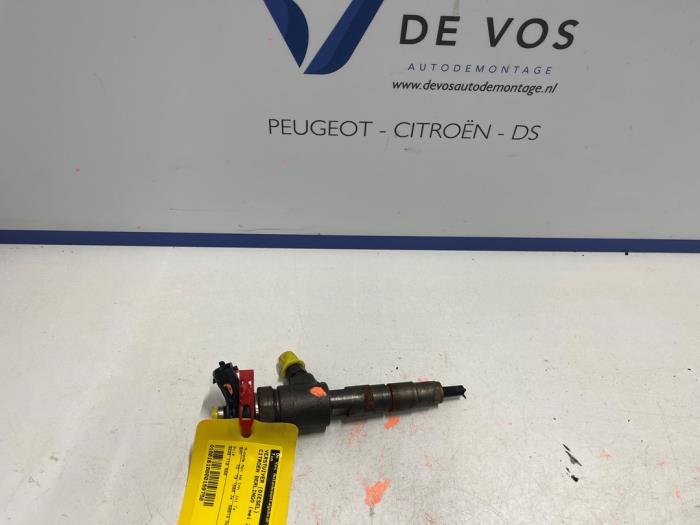Usagé Injecteurs Citroen Berlingo Cinqspace, Multispace 1.6 BlueHDI 100 Prix € 200,00 Règlement à la marge proposé par De Vos Onderdelen