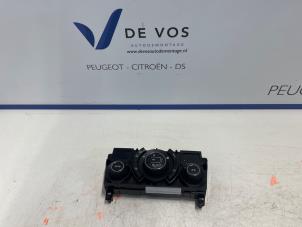 Usados Panel de control de calefacción Peugeot 3008 I (0U/HU) 1.6 HDiF 16V Precio € 90,00 Norma de margen ofrecido por De Vos Onderdelen