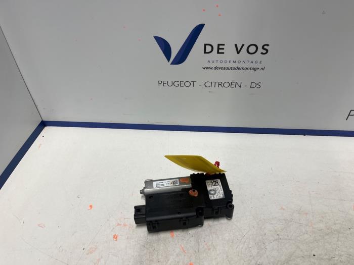 Gebrauchte Schiebedach Motor Peugeot 508 (F3/FB/FH/FP) 1.5 BlueHDi 130 Preis € 100,00 Margenregelung angeboten von De Vos Onderdelen