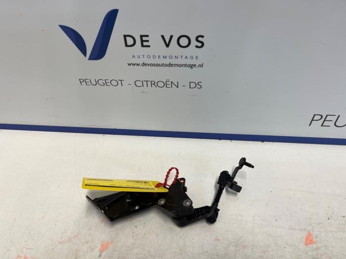 Begagnade Sensor (övriga) DS Automobiles DS 7 1.6 16V PureTech 225 Pris € 20,00 Marginaltabell erbjuds av De Vos Onderdelen