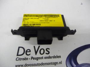 Gebrauchte Steuergerät Beleuchtung Peugeot 207 CC (WB) 1.6 16V THP Preis € 35,00 Margenregelung angeboten von De Vos Autodemontagebedrijf