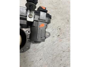 Drosselklappengehäuse van een Peugeot 207/207+ (WA/WC/WM) 1.4 2013