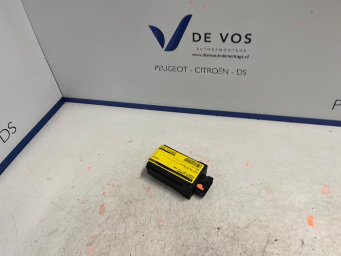 Used Computer, miscellaneous Peugeot 1007 (KM) 1.4 Price € 35,00 Margin scheme offered by De Vos Onderdelen