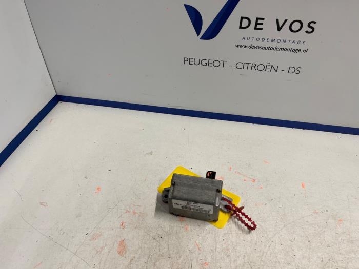 Used Esp computer Peugeot 1007 (KM) 1.4 Price € 160,00 Margin scheme offered by De Vos Onderdelen