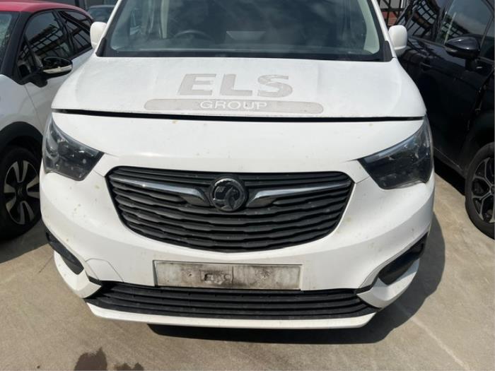 Używane Przód kompletny Opel Combo Cargo 1.5 CDTI 100 Cena € 2.750,00 Procedura marży oferowane przez De Vos Onderdelen
