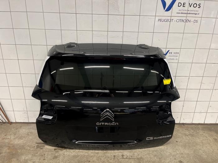 Używane Tylna klapa Citroen C5 Aircross I (A4/AC/AJ/AR) 1.2 e-THP PureTech 130 Cena € 450,00 Procedura marży oferowane przez De Vos Onderdelen