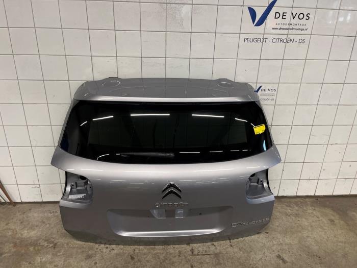 Używane Tylna klapa Citroen C5 Aircross I (A4/AC/AJ/AR) 1.2 PureTech Hybrid 136 Cena € 500,00 Procedura marży oferowane przez De Vos Onderdelen