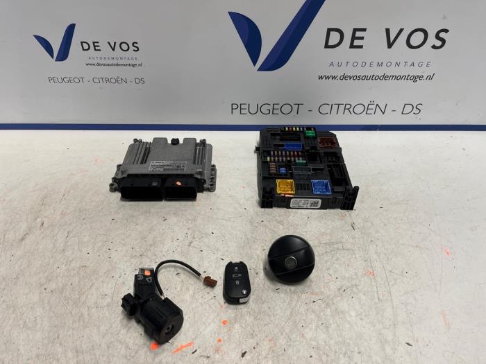 Used Engine management computer Citroen C4 Cactus (0B/0P) 1.5 Blue HDi 100 Price € 350,00 Margin scheme offered by De Vos Onderdelen