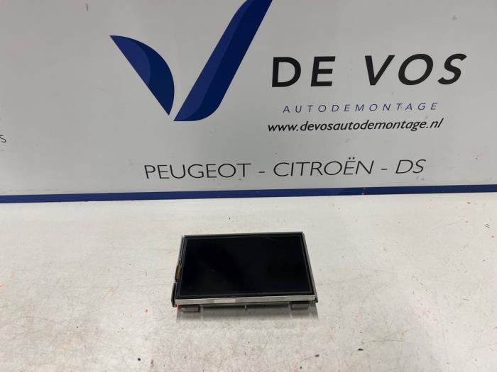 Begagnade Innerdisplay Peugeot 208 I (CA/CC/CK/CL) 1.2 Vti 12V PureTech Pris € 135,00 Marginaltabell erbjuds av De Vos Onderdelen