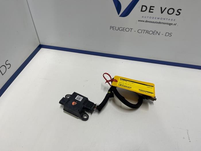 Usados Sensor Nox Peugeot 308 (F3/FB/FH/FM/FP) 1.5 Blue HDi 130 16V Precio € 115,00 Norma de margen ofrecido por De Vos Onderdelen