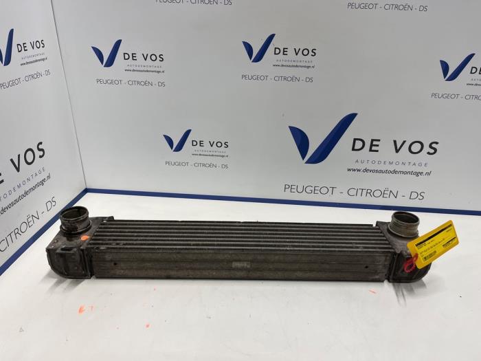 Usados Intercooler Peugeot RCZ (4J) 1.6 16V THP Precio € 160,00 Norma de margen ofrecido por De Vos Onderdelen