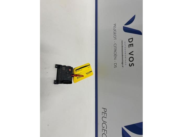 Begagnade Sensor (övriga) Peugeot 308 (F3/FB/FH/FM/FP) 1.2 PureTech Hybrid 136 Pris € 250,00 Marginaltabell erbjuds av De Vos Onderdelen