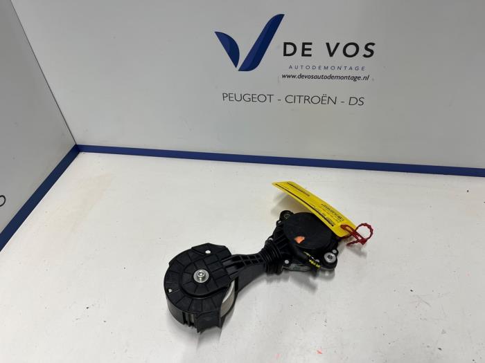Usados Tensor correa múltiple Peugeot 408 1.6 16V HYbrid 225 Precio € 55,00 Norma de margen ofrecido por De Vos Onderdelen