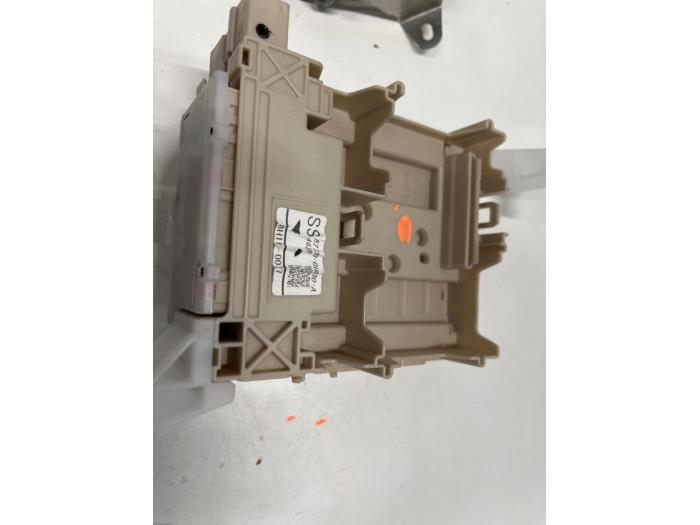 Engine management computer from a Peugeot 108 1.0 12V VVT-i 2018