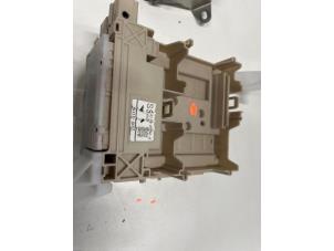 Engine management computer from a Peugeot 108 1.0 12V VVT-i 2018