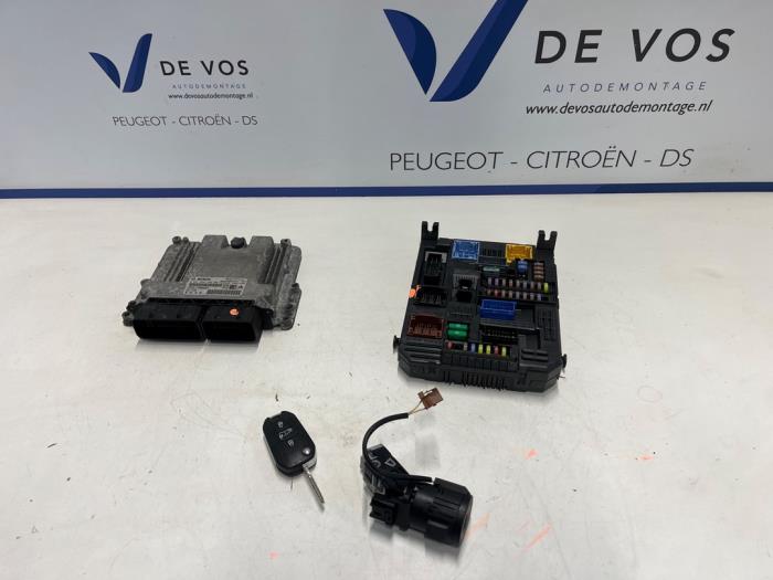 Engine management computer Citroen Berlingo (Used)