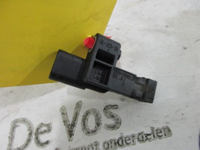 Used TDC sensor Citroen C3 Picasso (SH) 1.6 16V VTI 120 Price € 10,00 Margin scheme offered by De Vos Onderdelen