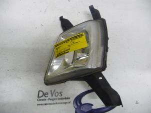 Used Spotlight, left Peugeot 407 Price € 35,00 Margin scheme offered by De Vos Autodemontagebedrijf