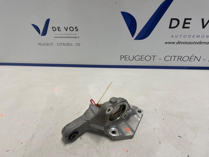 Usagé Support moteur Peugeot Expert (V1/VA/VB/VE/VF/VT/VY) Prix € 80,00 Règlement à la marge proposé par De Vos Onderdelen