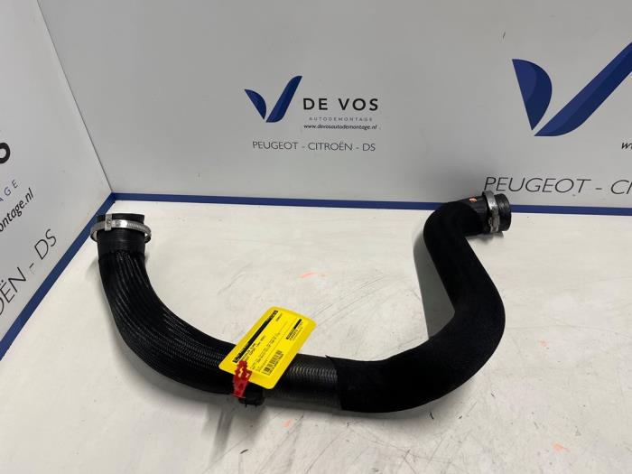 Usagé Tuyau intercooler Peugeot Expert (V1/VA/VB/VE/VF/VT/VY) Prix € 50,00 Règlement à la marge proposé par De Vos Onderdelen